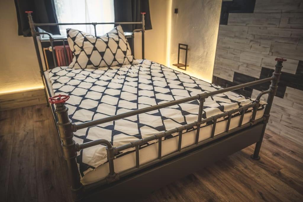 Einzigartige Ferienwohnung Bunt Wie Berlin Kültér fotó